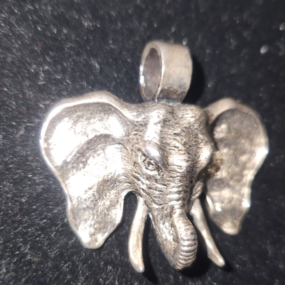 Vintage Silverโ Tone Elephant Head Pendant Textured Animal Statement Jewelry